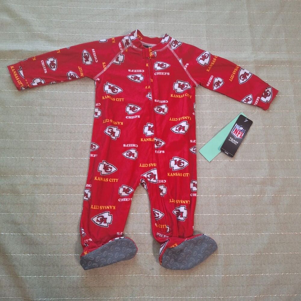 NWT NFL Baby Unisex Kansas City Chiefs Red Onesie Size 6/9M